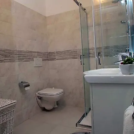 Seeblick 2bb Lockoff Apartment, Pool & Garten Appartement