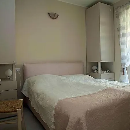 Seeblick 2bb Lockoff Apartment, Pool & Garten Szálloda Toscolano Maderno